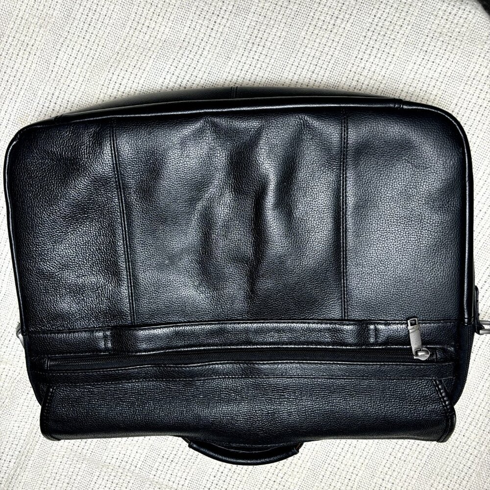 Samsonite Black Classic Leather Flapover Business Satchel Bag—Fits 2 Laptops - Picture 5 of 16